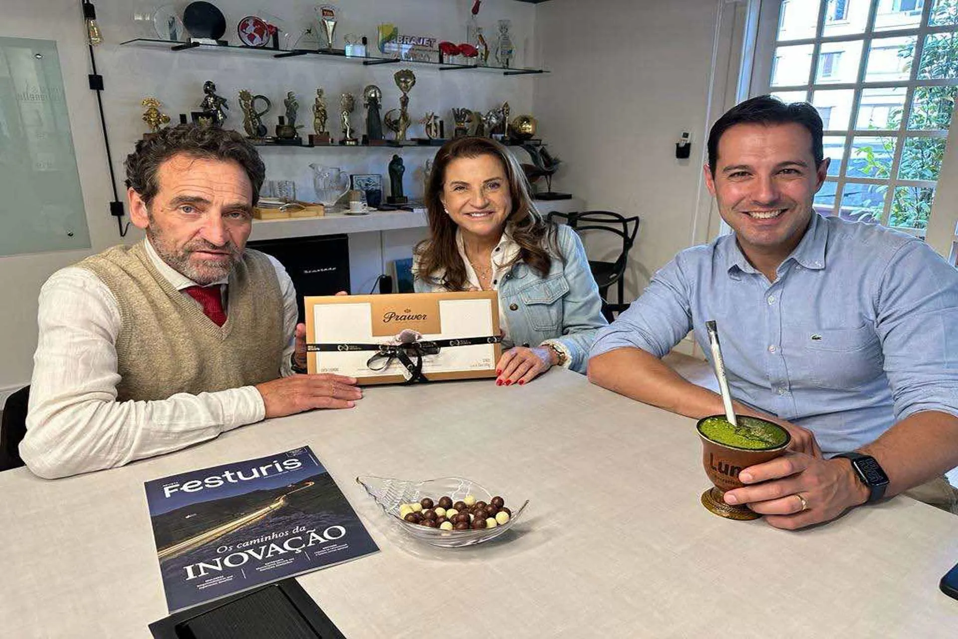 Zuanazzi visita a directores de Festuris 