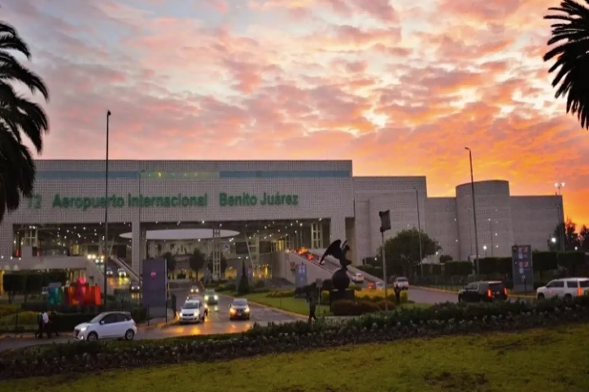 La Marina toma el control del Aeropuerto Internacional de CDMX