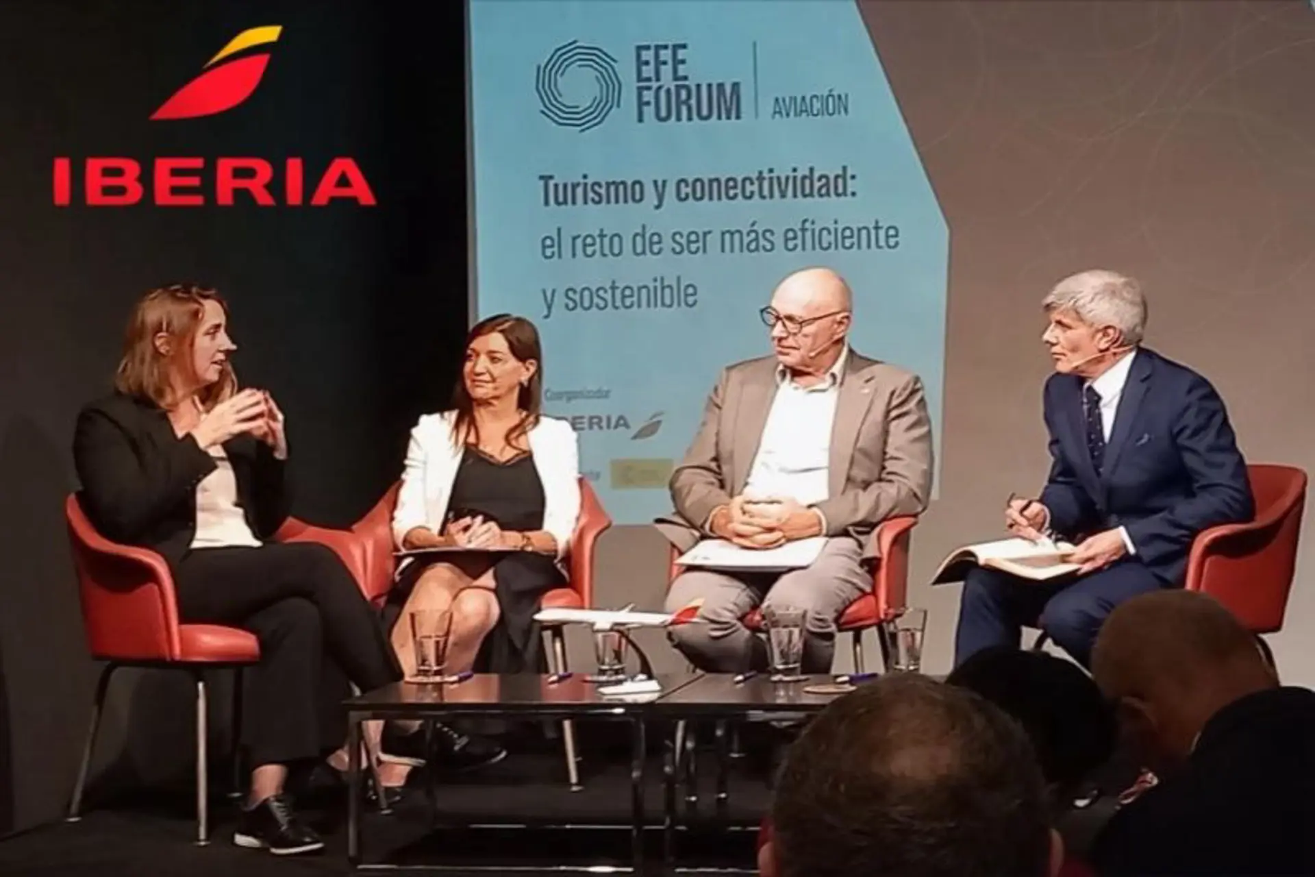 El sector turístico busca personal ante la demanda de vuelos 