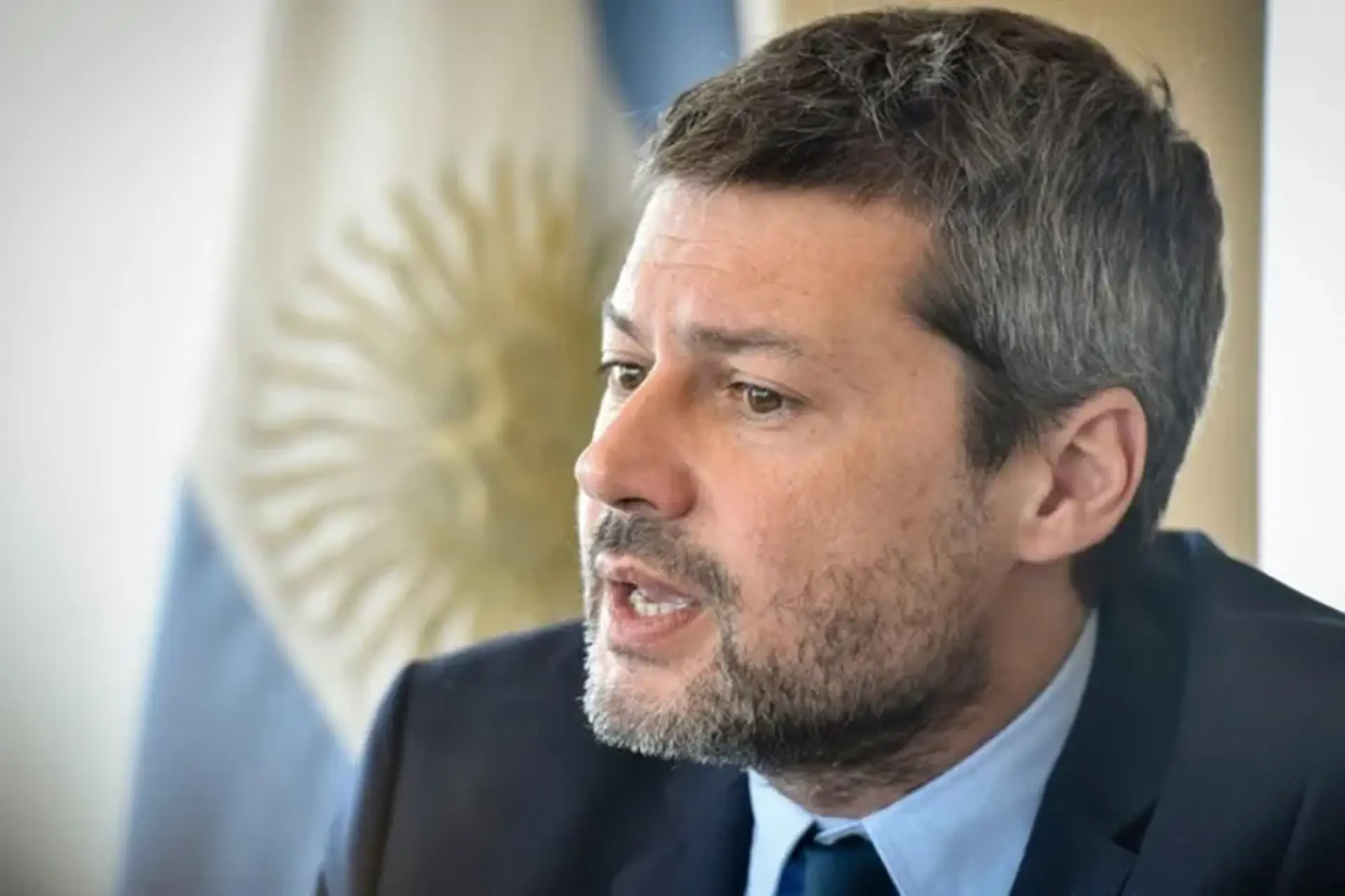 Repudio de Matías Lammens a las medidas de Milei