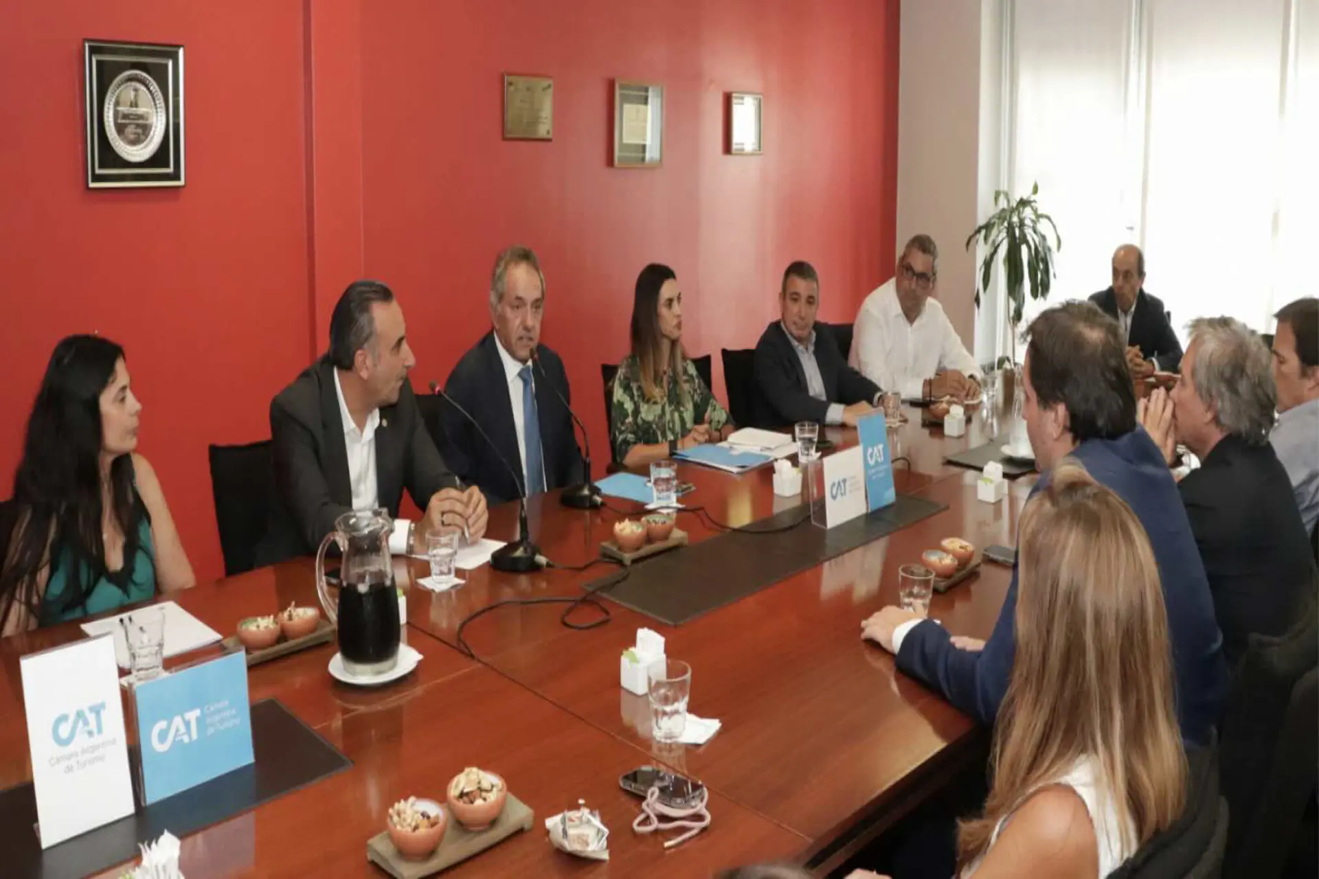 Scioli y Martínez se reunieron con la Cámara Argentina de Turismo