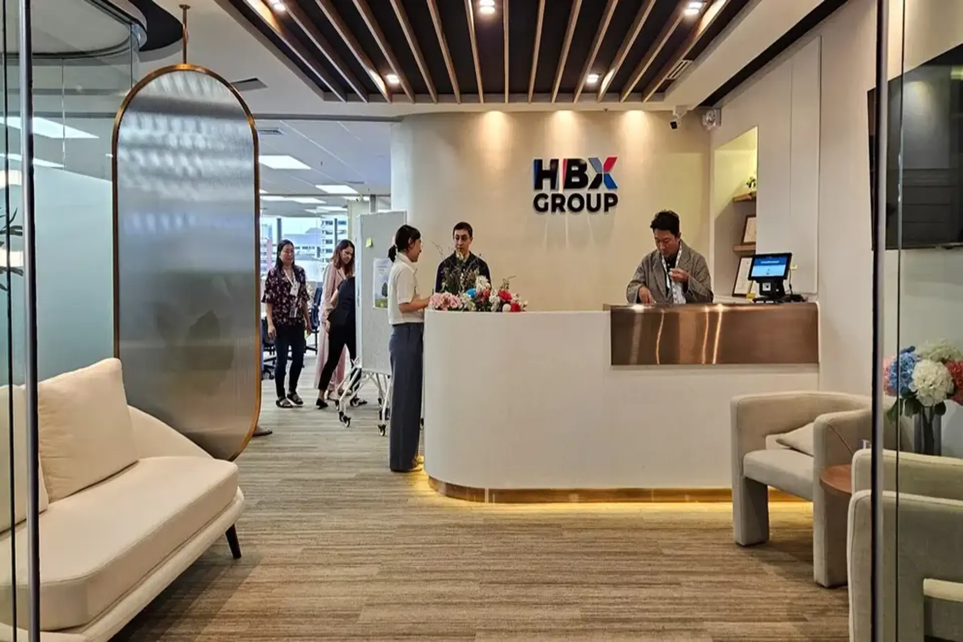 HBX Group lanza financiación rápida para pymes turísticas con YouLend