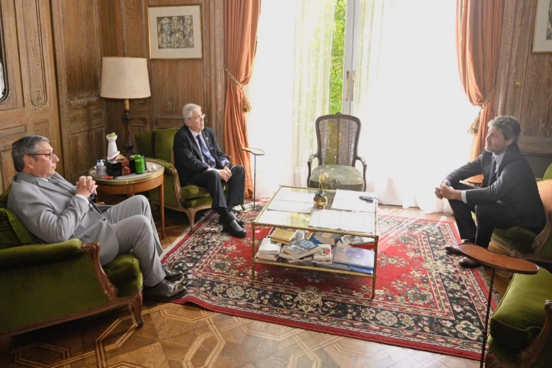 Argentina y Uruguay buscan acuerdos para aperturas de fronteras