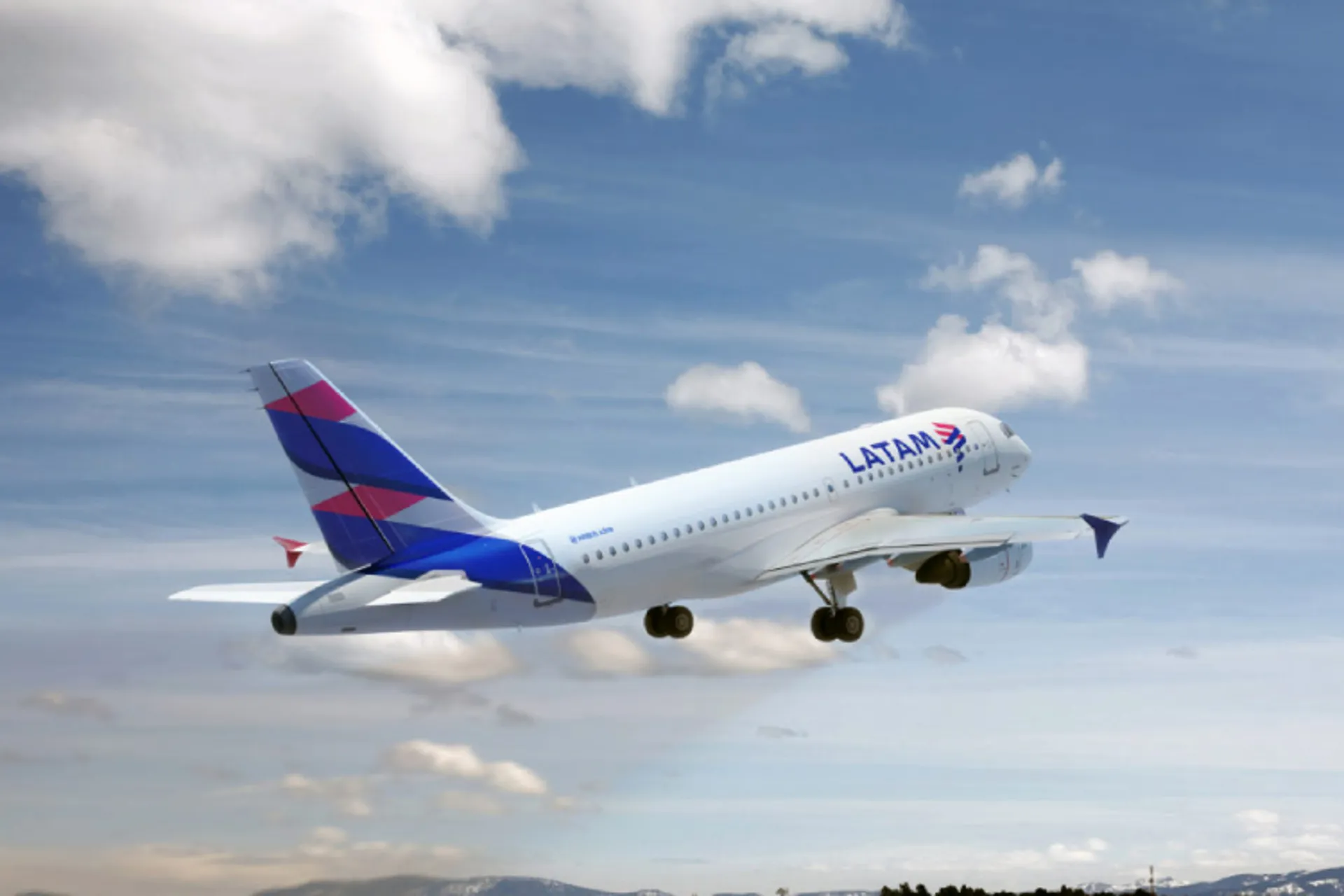 En 2021 Latam transportó 6,1 millones de pasajeros en Colombia