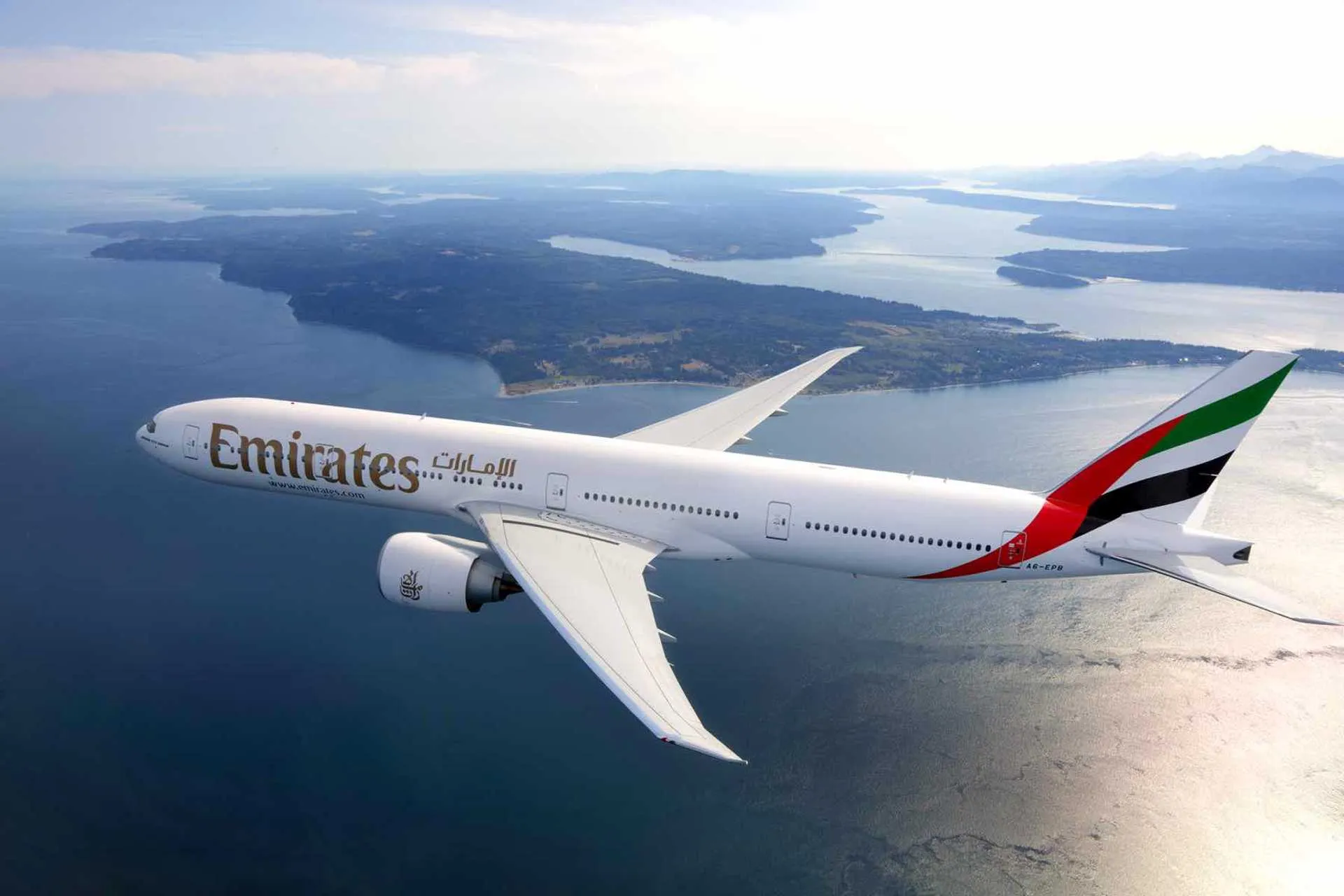 Emirates firma un nuevo acuerdo de distribución con Amadeus