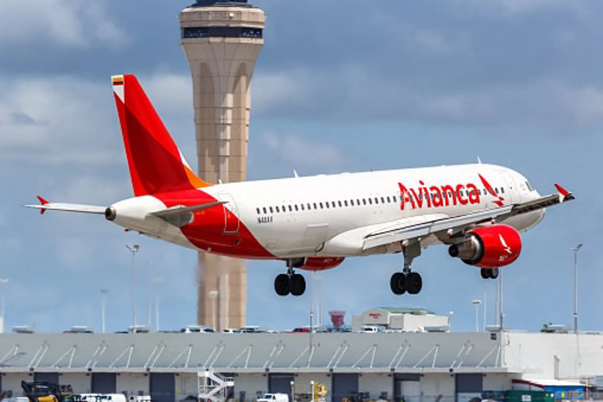 Avianca consigue USD 2.000 millones para reestructurar su deuda en Estados Unidos