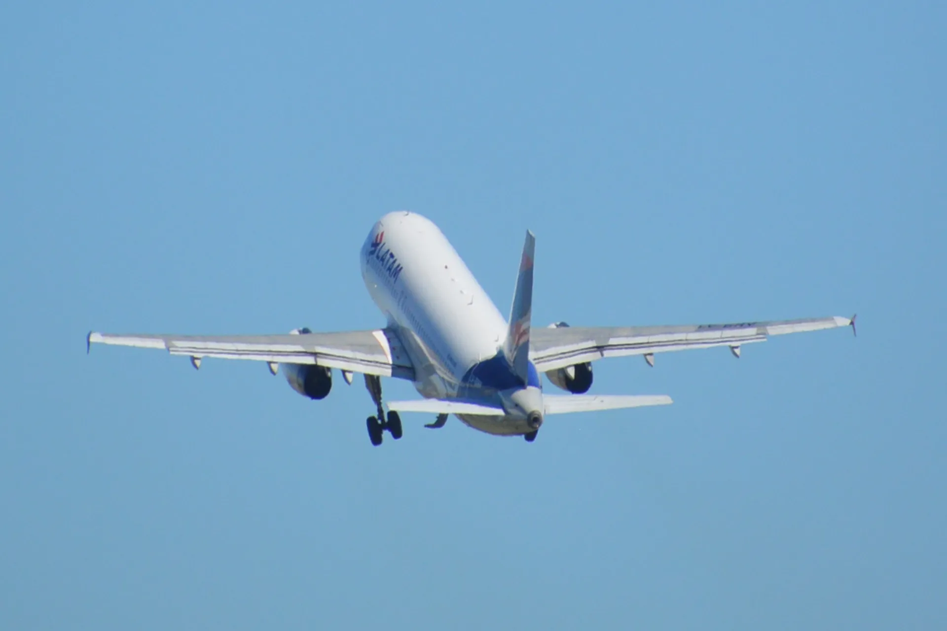 LATAM reanuda en marzo los vuelos a Australia y Nueva Zelanda