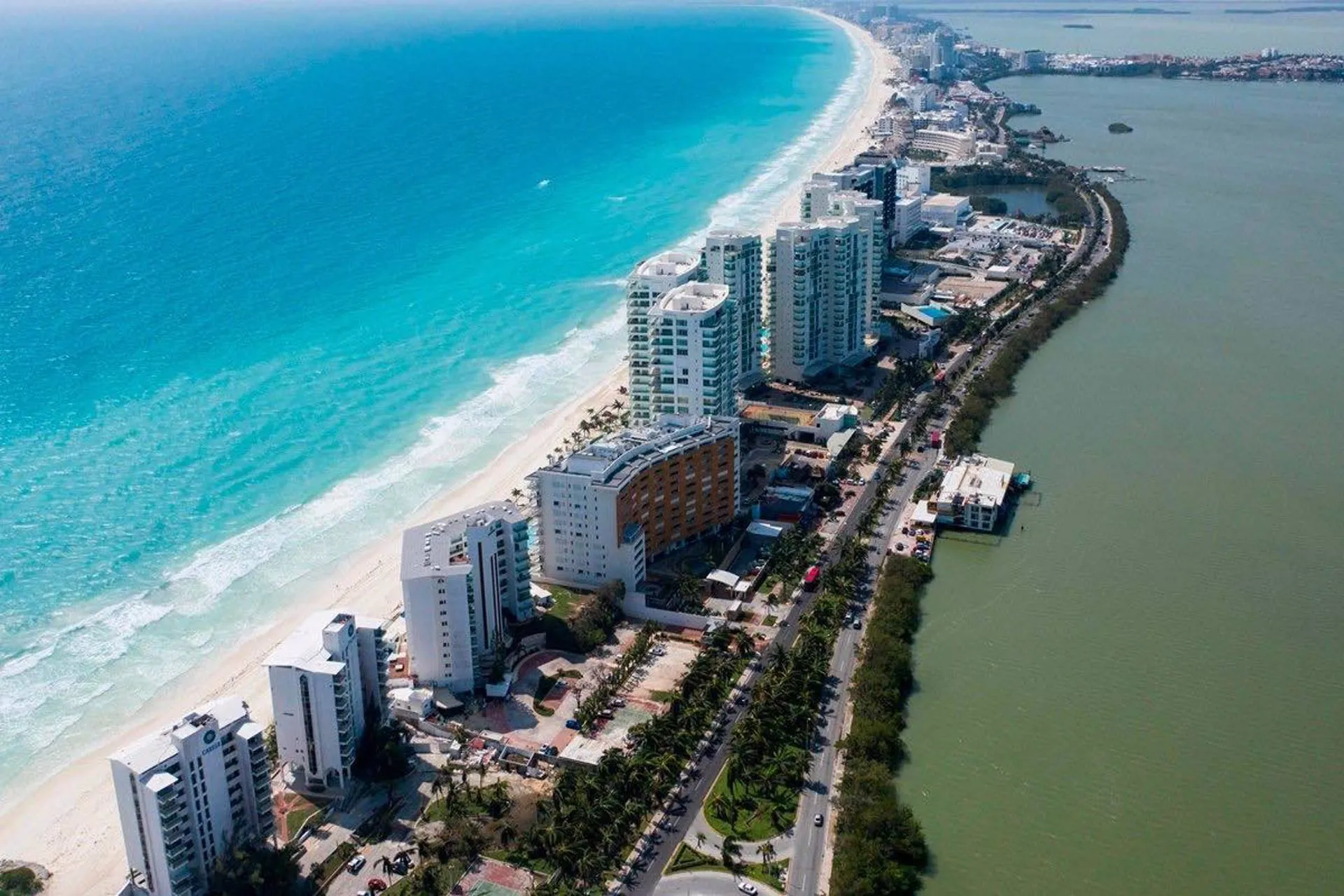 Conflicto entre Rusia y Ucrania afectaría turismo de Cancún