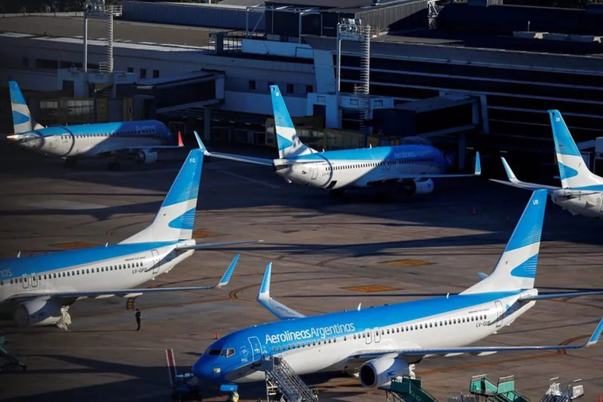 Aerolíneas Argentina dejo de vender pasajes aéreos a Moscu