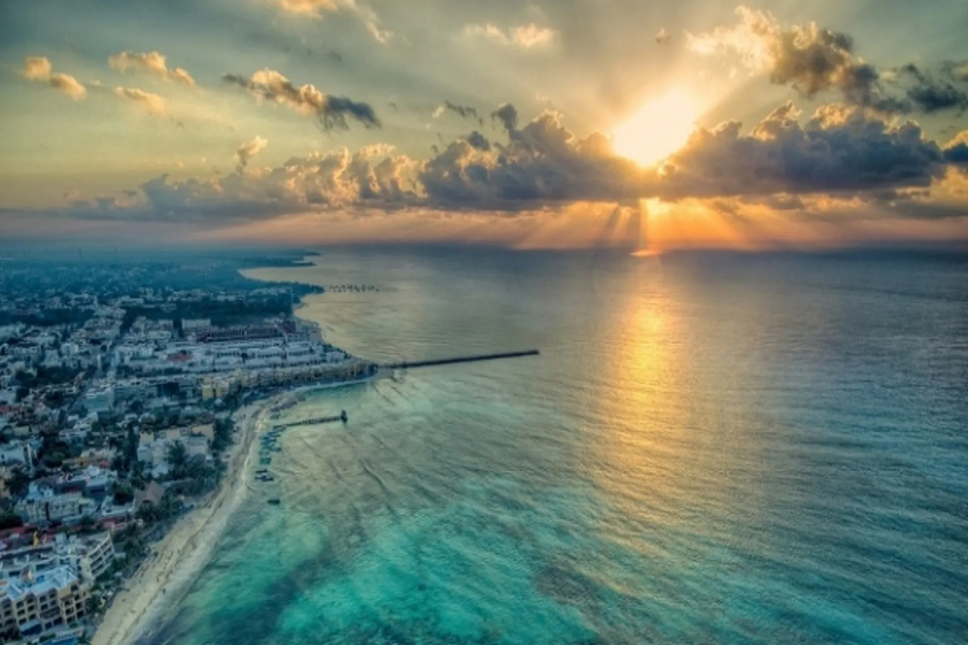 Gobierno mexicano quiere habilitar y recibir cruceros en Riviera Maya