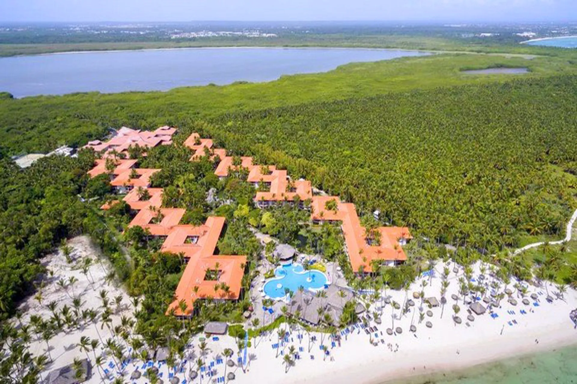 ALG suma otro hotel en el Caribe y espera su edificio inteligente