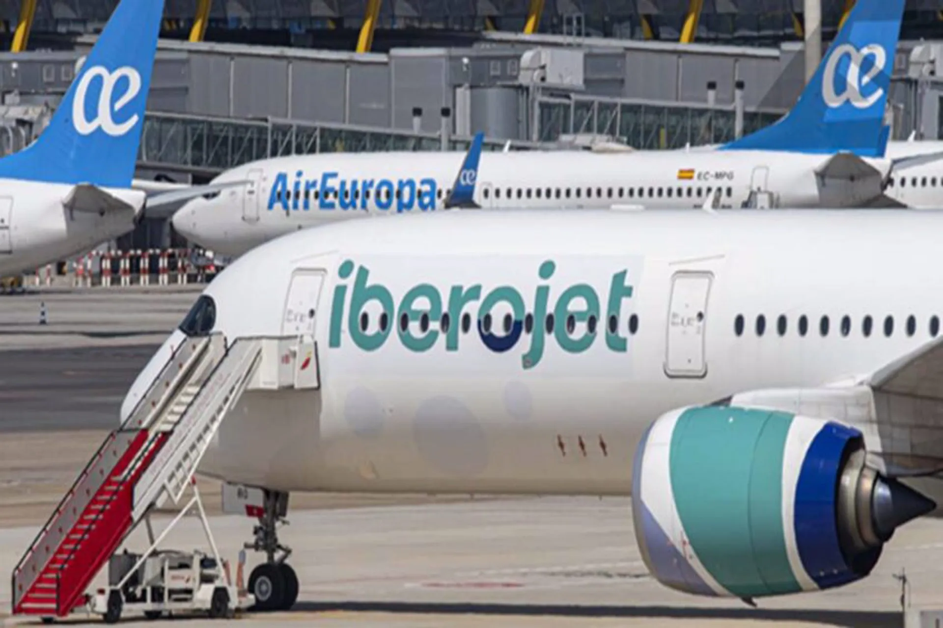 Iberojet anuncio que va a duplicar las frecuencias Barcelona-Cancún