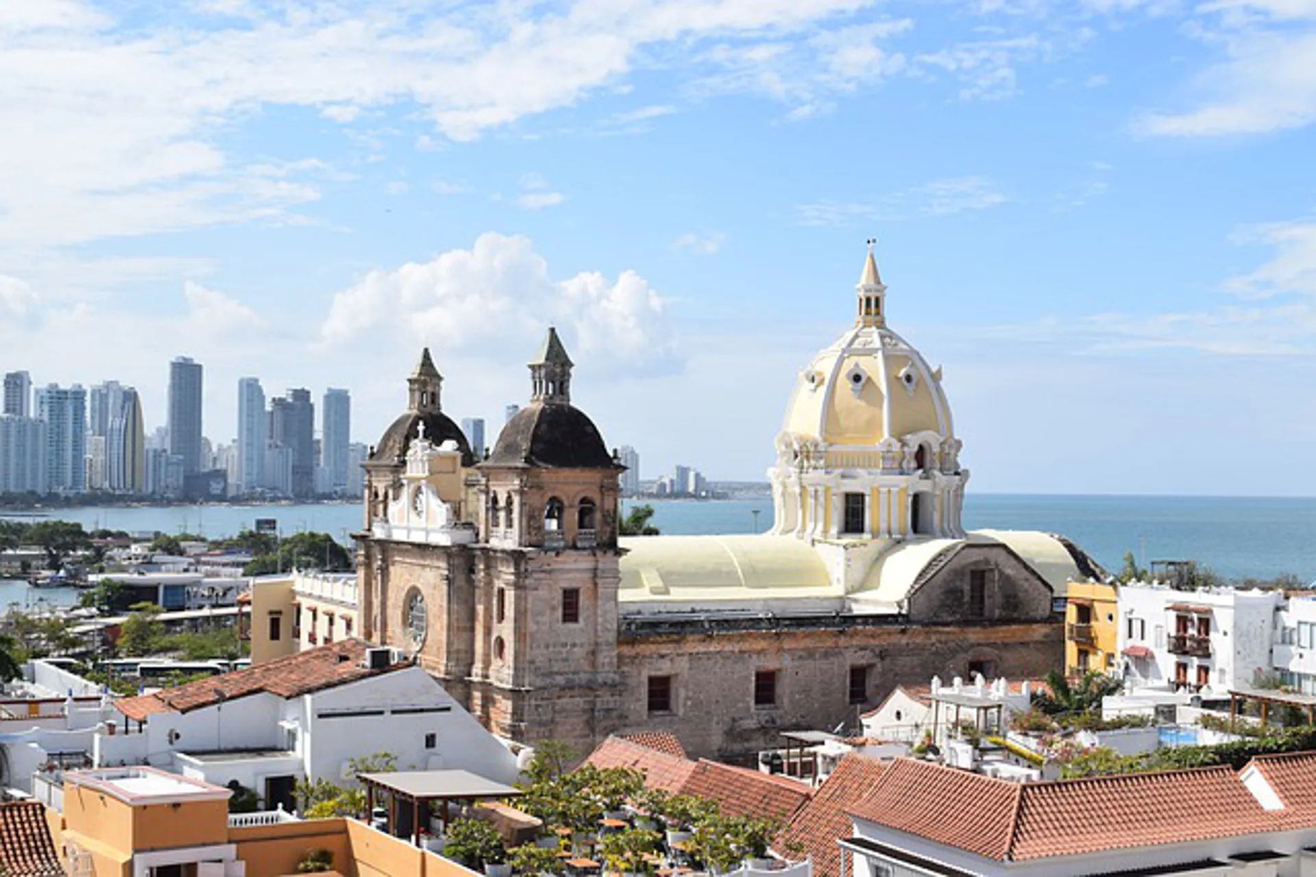 Colombia ahora permite la entrada de turistas no vacunados