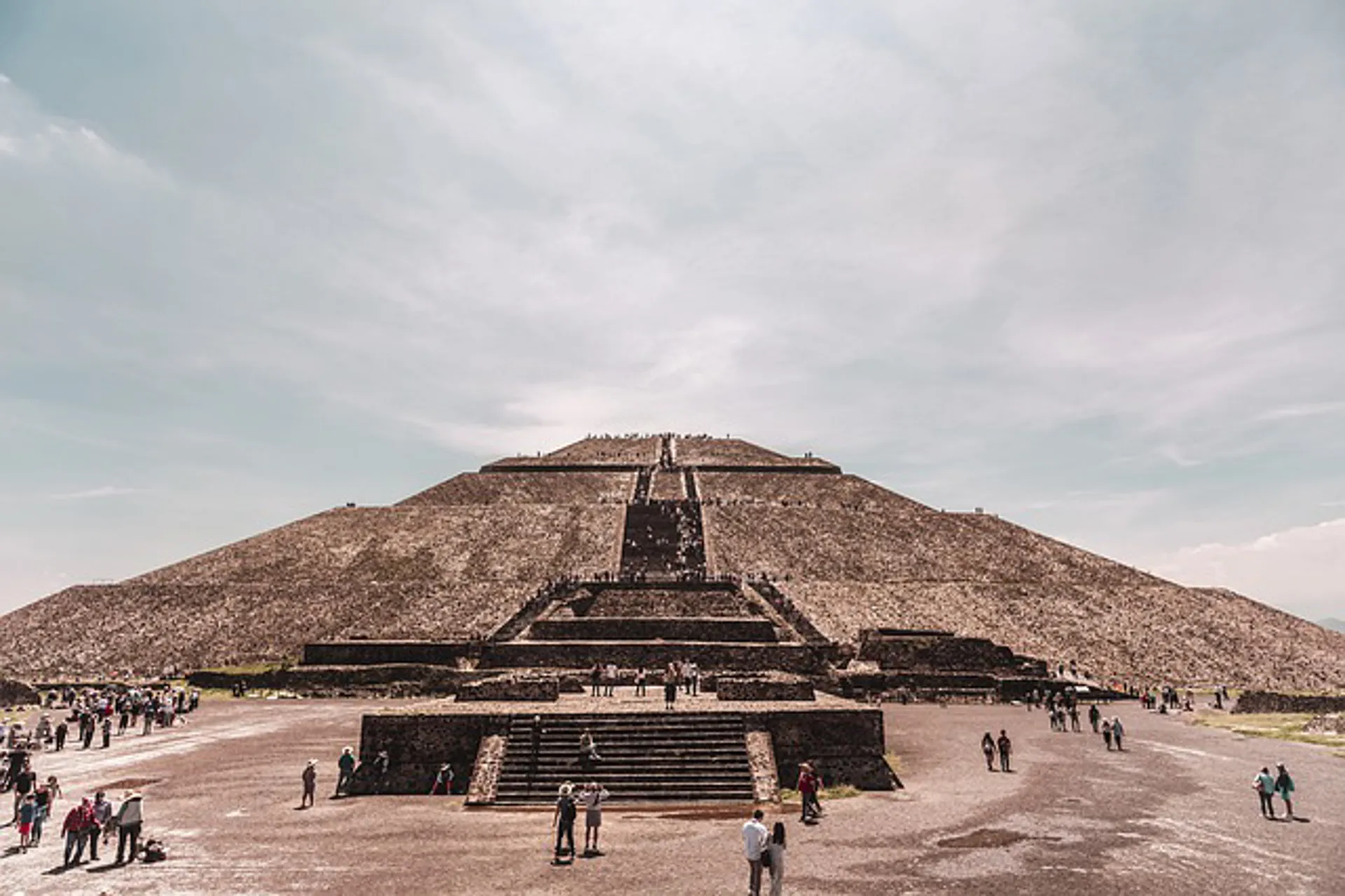México se destaca en llegada de turistas internacionales