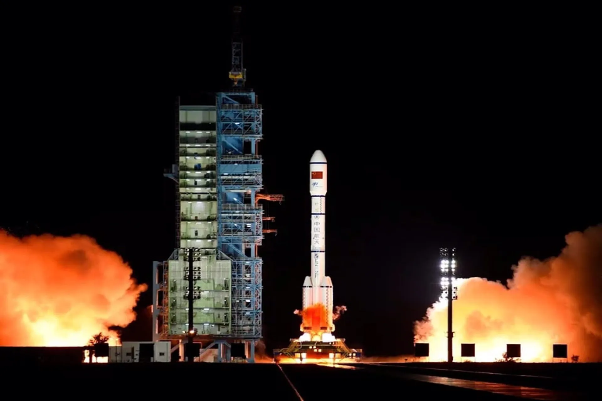 Científicos avisan: turismo espacial podría dañar la capa de ozono