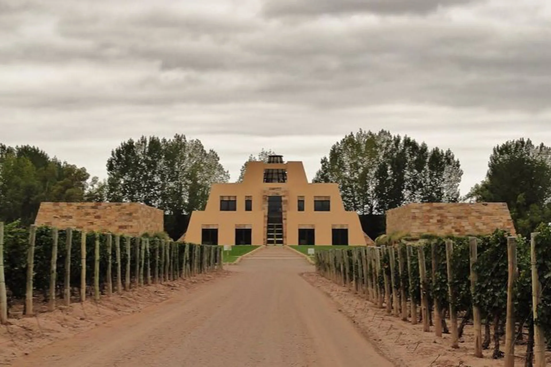 Cuatro bodegas argentinas están entre las 50 mejores del mundo