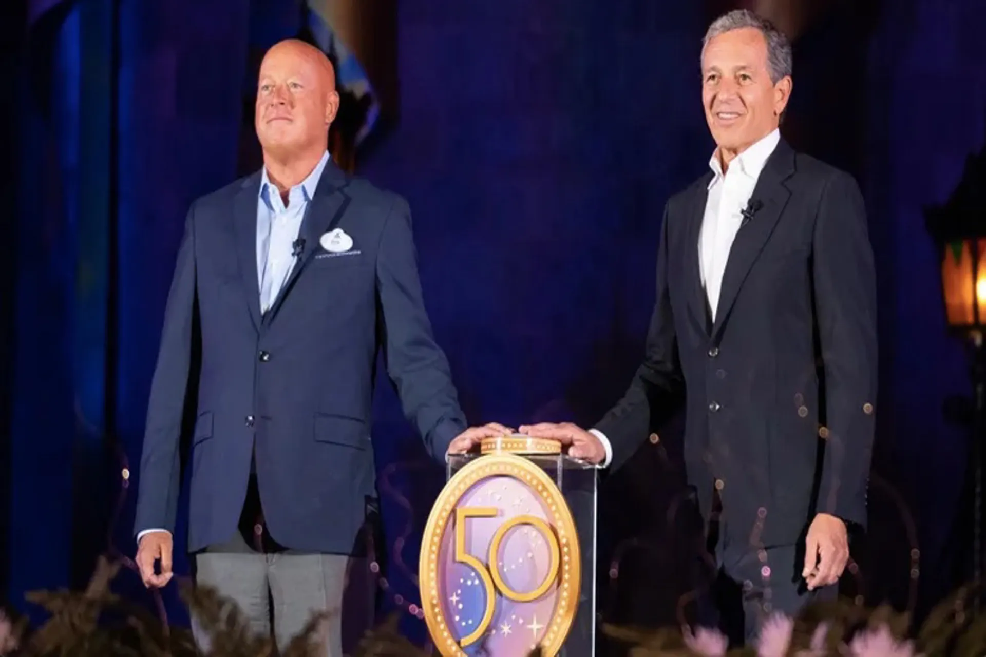 Iger regresa como CEO de Disney, reemplazando a Bob Chapek